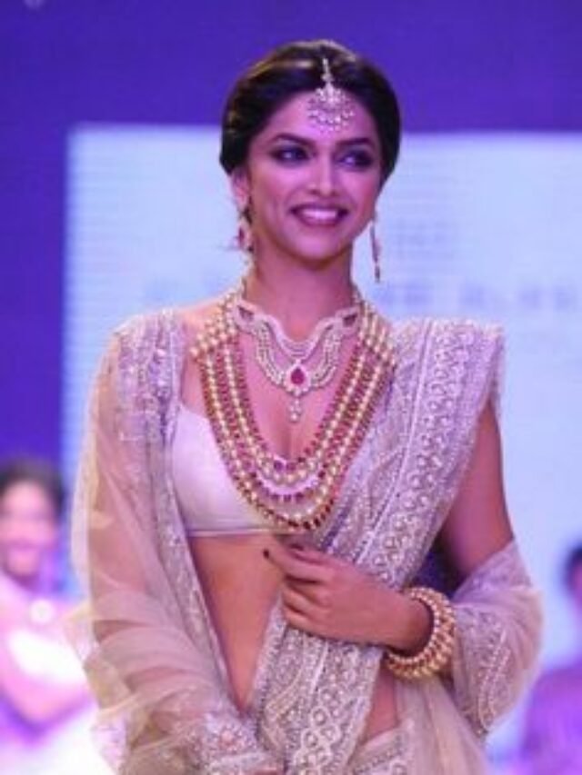 Deepika padukone saree